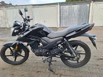 yamaha-ys-125-schwarz-ez-09-2018-wenig-km-tuv-und-batterie-neu
