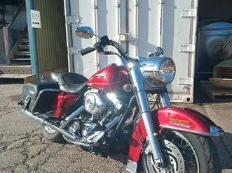 2005 harley davidson road king 1550 cc with extras a vendre