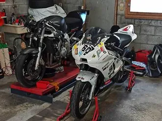 2x-yamaha-r6-de-piste