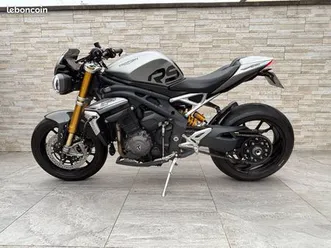 triumph-speed-triple-1200-rs
