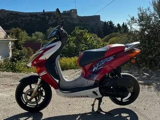 honda-x8rs-49-cm3-2000-god