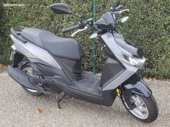 scooter-marque-sym-modele-jet4-rx