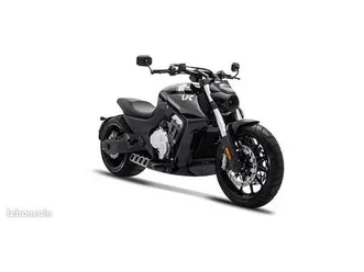 moto benda lfc 700 - le cruiser hors norme