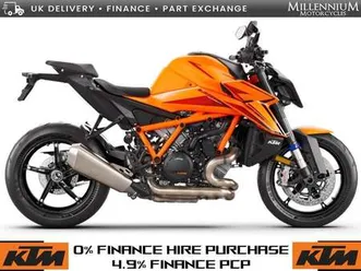 ktm-1390-super-duke-r-evo-25