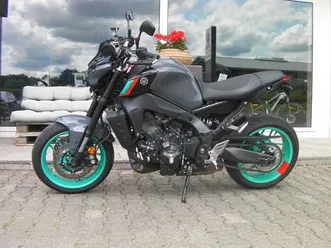 yamaha-mt-09-35-kw-windschild-hebelschutz-etc