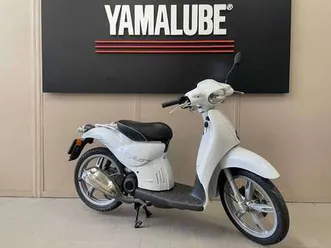 aprilia scarabeo 50 2t bianco