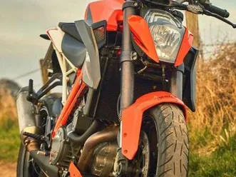 ktm-1290-super-duke-r
