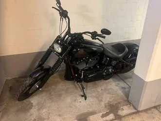 harley-davidson-softail-rocker-2009-breakout-style