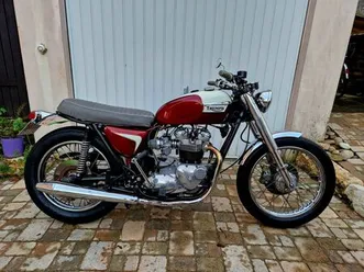triumph-bonneville-750