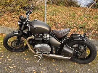 triumph-bonneville-bobber-jahrgang-2017-top-zustand