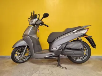 vendo-kymco-people-125i-gt-e4-2017-20-usata-a-milano-codice-9578006-moto-it