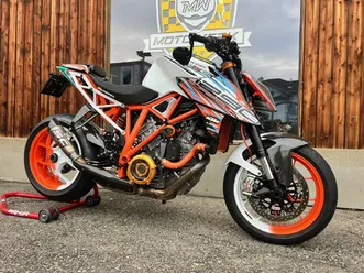ktm-1290-super-duke-r