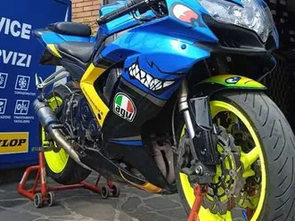 suzuki-gsx-r-750-depo-a-libretto-patente-a2-blu-azzurro