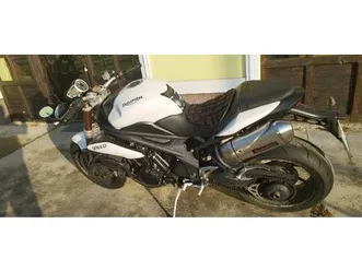 triumph-speed-triple-1050-cm3-2011-god