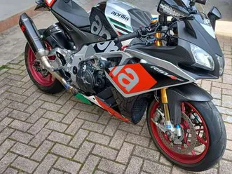 aprilia-rsv4-rf-abs-nero