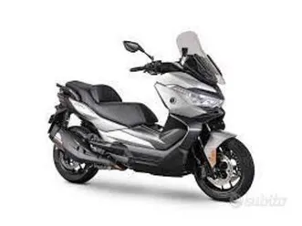 voge sr4 max interamente finanziabile con mini rat