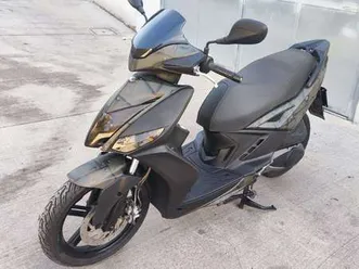 kymco agility 125 agility 125i aerografato a mano verde