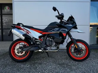 ktm ktm 890 smt 2024 889 cm3 | moto sportive | 1 250 km | blanc | 38300 bourgoin jallieu