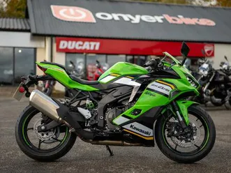 kawasaki ninja zx-4rr 399 cc