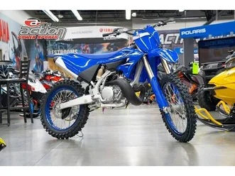 2025 yamaha yz 250 team yamaha blue
