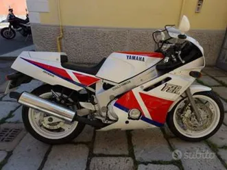yamaha-fzr-600-1990