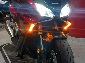 vendo-honda-forza-750-dct-2021-24-usata-a-catanzaro-codice-9591249-moto-it