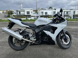 yamaha-yzf-r6-2004-ramada-e-canecas