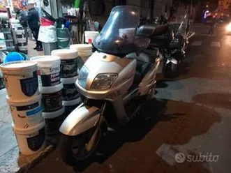 yamaha-versity-300-2005