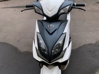 lot-de-2-scooter-electrique-easy-watts-e-opai