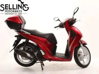 honda motorscooter sh150 - 2017 - 12 maanden garantie — motoren | honda — marktplaats