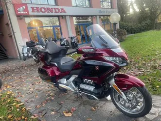 vendo-honda-gl-1800-gold-wing-dct-tour-2020-usata-a-legnano-codice-9602947-moto-it