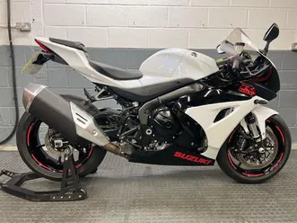 suzuki gsxr1000 1000 cc