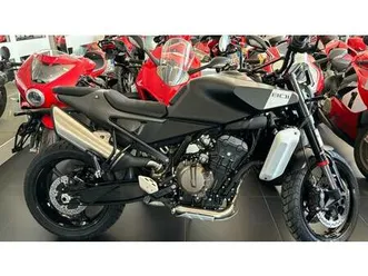vendo husqvarna svartpilen 801 (2024 - 25) nuova a aprilia (codice 9477647) - moto.it