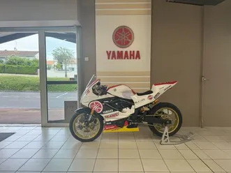 yamaha-yzf-r3-2019-320-cm3-moto-sportive-1-800-km-blanc-16000-angouleme