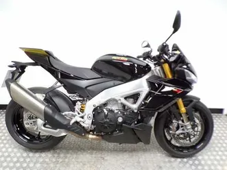 2023-aprilia-tuono-1100-v4-factory-with-only-2817-miles-from-new