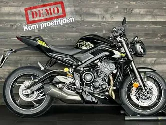 triumph street triple 765 rs demo zwart