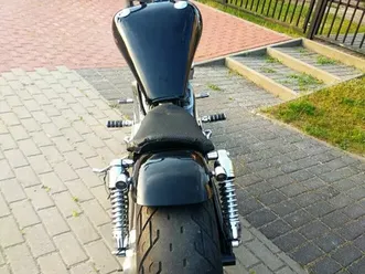suzuki intruder vs 1400 miastko