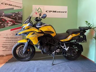 vendo-benelli-trk-502x-2021-25-usata-a-biandronno-codice-9519129-moto-it