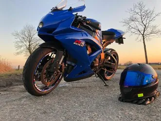 suzuki-gsx-r-750-k8-k9-rennstrecke-und-zugelassen