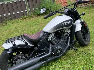 indian-scout-bobber-viele-extras-neue-reifen