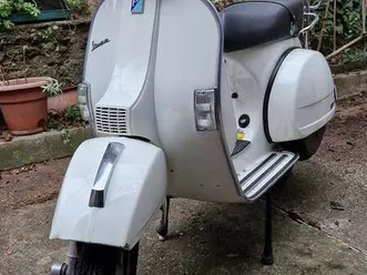 vespa-px-150-bianco