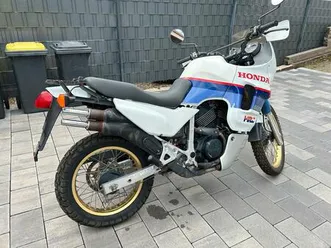 honda 600v transalp läuft, bj 1988, scheunenfund