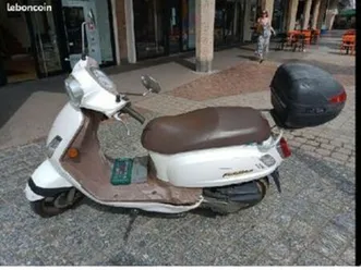 pièces sym fiddle 2 50 cc de 2009 moteur, réservoir, poignées, feux, roues, pneus, étriers, disque, frein, poignées, amortisseurs,