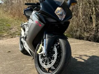 mv-agusta-f3-675-nur-10-262km-technisch-und-optisch-top