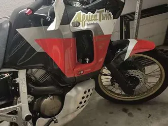 honda-xrv-750-bianco