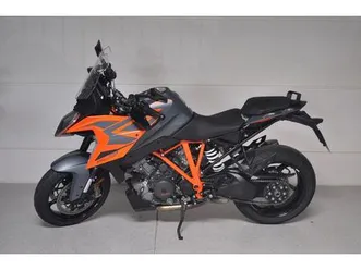 ktm-1290-super-duke-gt-tech-pack