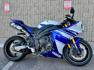 2014-yamaha-yzf-r1