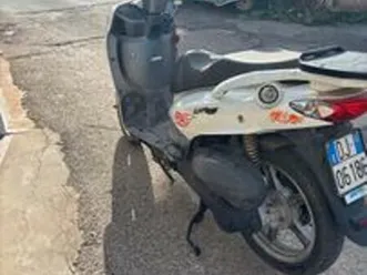 peugeot-lxr-125-2012