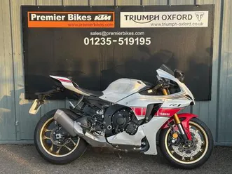 yamaha-r1-world-gp-60th-anniversary-998-cc