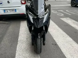 vendo-kymco-dink-150-flat-2023-25-nuova-a-genova-codice-9154621-moto-it